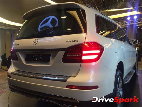 PIC GALLERY : 60 तस्‍वीरों में देखें आज लॉन्‍च हुई मर्सिडीज़ की नई एसयूवी जीएलएस का हर एक एंगल
