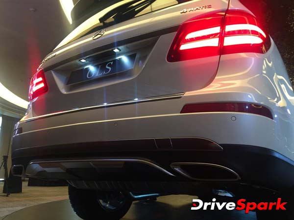 PIC GALLERY : 60 तस्‍वीरों में देखें आज लॉन्‍च हुई मर्सिडीज़ की नई एसयूवी जीएलएस का हर एक एंगल