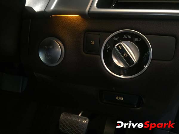 PIC GALLERY : 60 तस्‍वीरों में देखें आज लॉन्‍च हुई मर्सिडीज़ की नई एसयूवी जीएलएस का हर एक एंगल