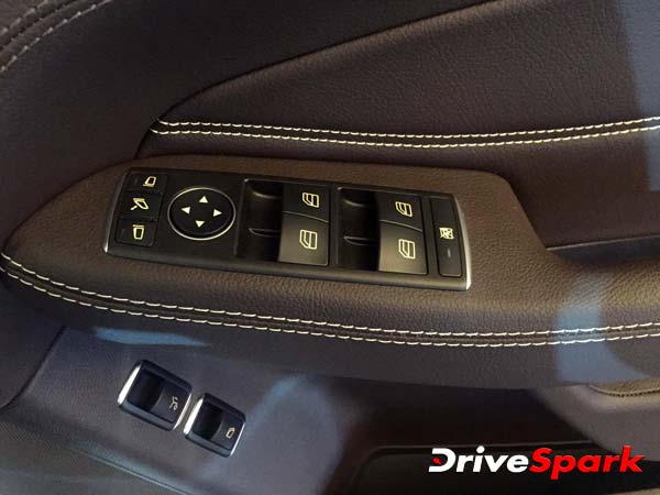 PIC GALLERY : 60 तस्‍वीरों में देखें आज लॉन्‍च हुई मर्सिडीज़ की नई एसयूवी जीएलएस का हर एक एंगल