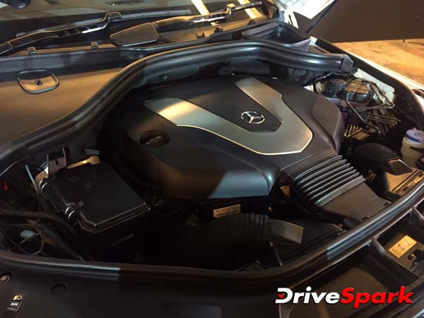 PIC GALLERY : 60 तस्‍वीरों में देखें आज लॉन्‍च हुई मर्सिडीज़ की नई एसयूवी जीएलएस का हर एक एंगल