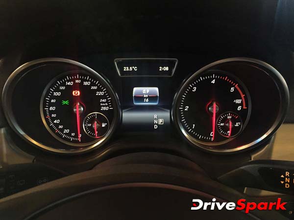 PIC GALLERY : 60 तस्‍वीरों में देखें आज लॉन्‍च हुई मर्सिडीज़ की नई एसयूवी जीएलएस का हर एक एंगल