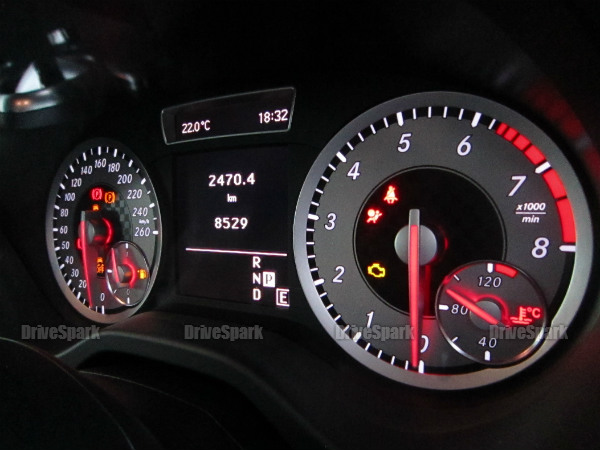 कोई इलेक्ट्रॉनिक्स साधन न होना 