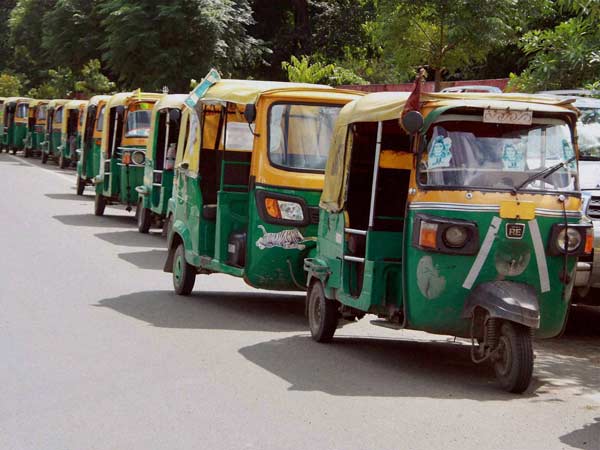 Auto rickshaws to get solar roof in new delhi Auto rickshaws to get solar roof in new delhi