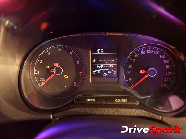 PICS : Volkswagen Ameo भारत में हुई लॉन्‍च