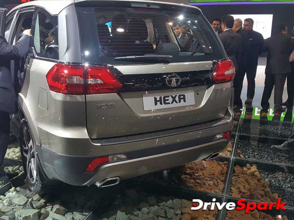 Tata Hexa : जानिए इस कार से जुड़ी 10 ज़रूरी बातें जो आप जानना चाहेंगे पूरे डिटेल के साथ 