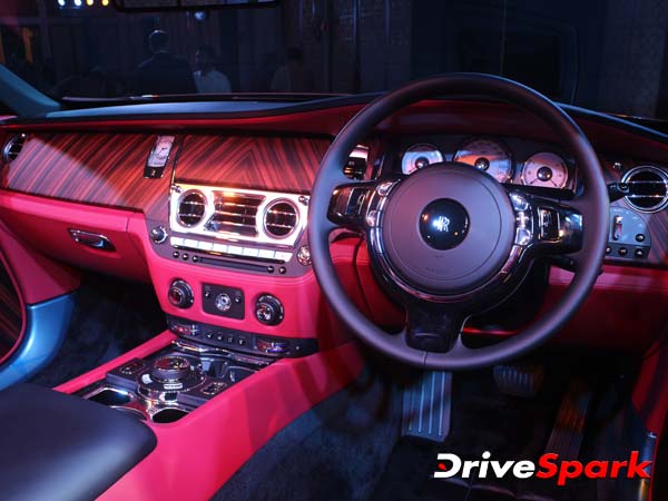 PICS : Rolls-Royce ने लॉन्‍च किया सुपर लग्‍ज़री कार डॉन कनवर्टिबल का नया वर्जन, कीमत है 6.25 करोड़ रुपए 