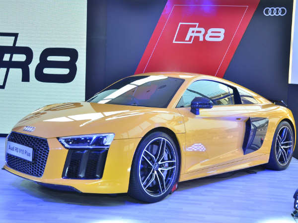 Audi R8 V10 plus