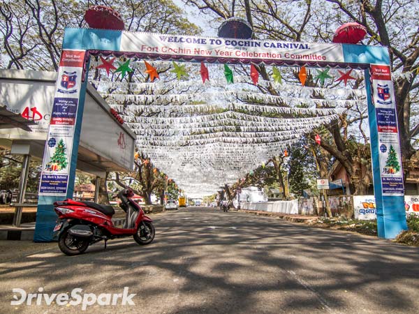 शांति, प्रेम और खुशियों से भरे कोचिन की सैर टीवीएस वीगो पर