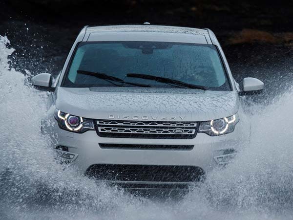 नए डीजल इंजन के साथ भारत में आ रही है Discovery Sport, इस महीने में होगी लॉन्च