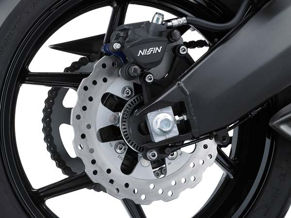 6.60 लाख की कीमत वाली Kawasaki Versys 650 हुई भारत में लॉन्च