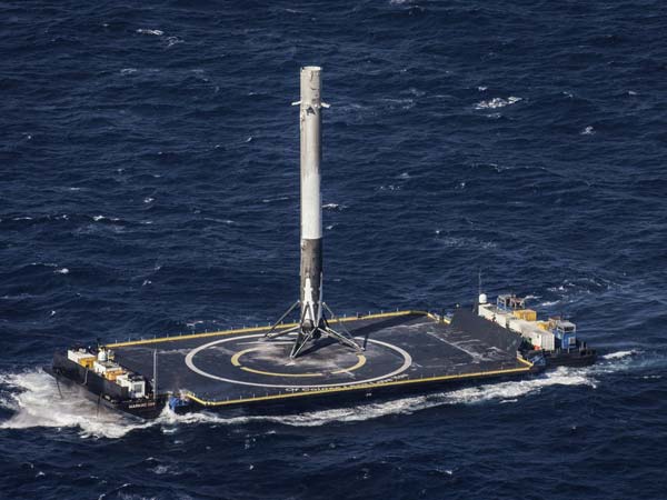 देखें VIDEO: Elon Musk's SpaceX ने स्पेस में बनाई दूसरी हिस्ट्री देखें VIDEO: Elon Musk's SpaceX ने स्पेस में बनाई दूसरी हिस्ट्री