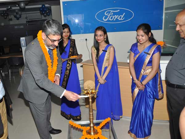 Ford India ने दिल्ली-NCR में किया अपने शोरूम का उद्घाटन, जानिए क्या है खास?