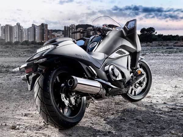 वापसी के लिए तैयार है शानदार Honda NM4 Vultus 