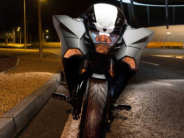 वापसी के लिए तैयार है शानदार Honda NM4 Vultus 