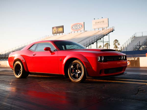 सामने आई 840 हार्स पॉवर वाली डॉज चैलेंजर SRT Demon 