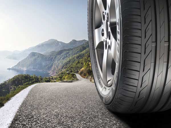 गर्मियों की यात्रा में न पड़े कोई खलल, इसलिए कुछ यूं प्रिपेयर करें अपनी कार गर्मियों की यात्रा में न पड़े कोई खलल, इसलिए कुछ यूं प्रिपेयर करें अपनी कार