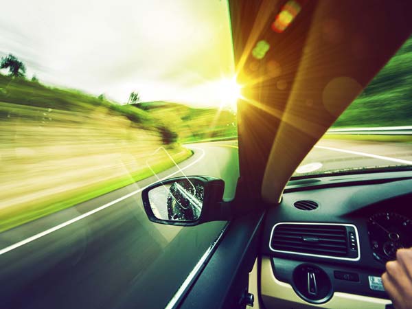 गर्मियों की यात्रा में न पड़े कोई खलल, इसलिए कुछ यूं प्रिपेयर करें अपनी कार गर्मियों की यात्रा में न पड़े कोई खलल, इसलिए कुछ यूं प्रिपेयर करें अपनी कार