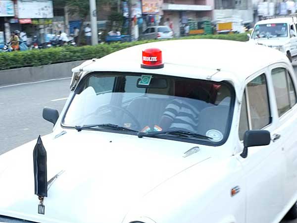 VIP कल्चर को खत्म करने उतारू PM मोदी खुद नहीं करेंगे लाल बत्ती का इस्तेमाल 