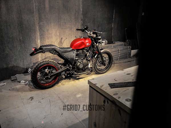 अभी नहीं देखा होगा Royal Enfield की Himalayan ऐसा लुक