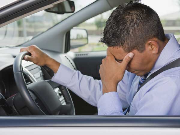 Highway पर ड्राइविंग के कुछ सेफ्टी टिप्स, जो दुर्घटनाओं से आपको दिलाएंगे निजात Highway पर ड्राइविंग के कुछ सेफ्टी टिप्स, जो दुर्घटनाओं से आपको दिलाएंगे निजात