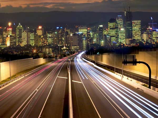 Highway पर ड्राइविंग के कुछ सेफ्टी टिप्स, जो दुर्घटनाओं से आपको दिलाएंगे निजात Highway पर ड्राइविंग के कुछ सेफ्टी टिप्स, जो दुर्घटनाओं से आपको दिलाएंगे निजात