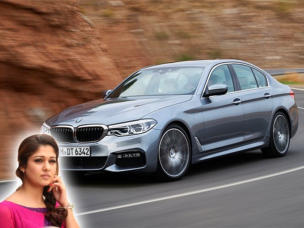 सनी लियोनी से लेकर प्रियंका तक, बॉलीवुड की इन हसीनाओं के पास है इन कारों का कलेक्शन