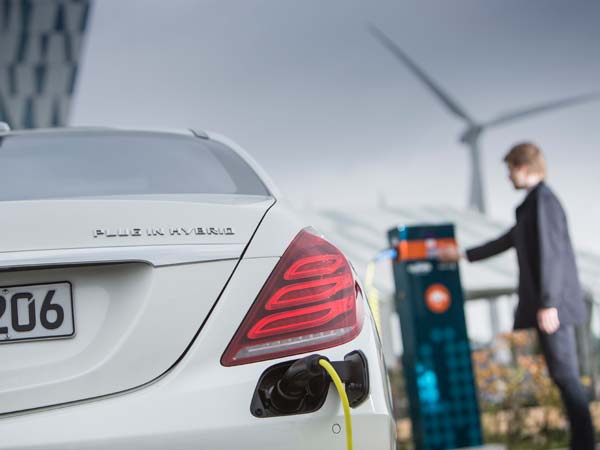 ...तो इसी साल से शुरू हो जाएगा भारत में बिजली से चार्ज होने वाले वाहनों का निर्माण?