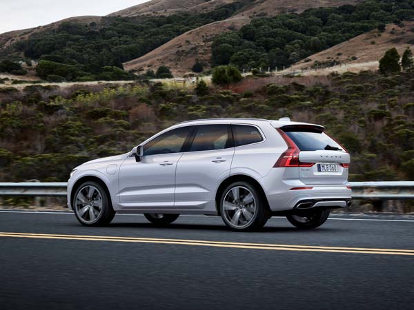 टच-ऑफ-ट्रिम के साथ सामने आई Volvo XC60 एसयूवी की लॉन्च डिटेल