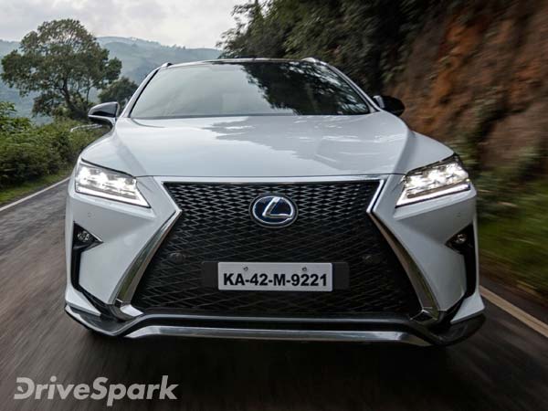 First Drive Reviews: भीड़ में सबसे अलग दिखती है Lexus RX 450h, कीमत 1.07 करोड़