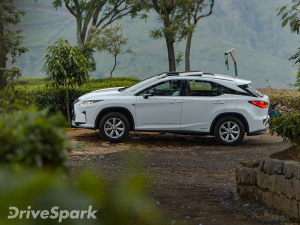 First Drive Reviews: भीड़ में सबसे अलग दिखती है Lexus RX 450h, कीमत 1.07 करोड़
