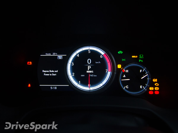 First Drive Reviews: भीड़ में सबसे अलग दिखती है Lexus RX 450h, कीमत 1.07 करोड़