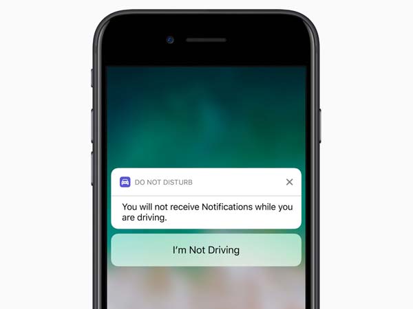 ऐप्पल iOS 11 के ‘Do Not Disturb While Driving’ से रूकेगी दुर्घटना ऐप्पल iOS 11 के ‘Do Not Disturb While Driving’ से रूकेगी दुर्घटना