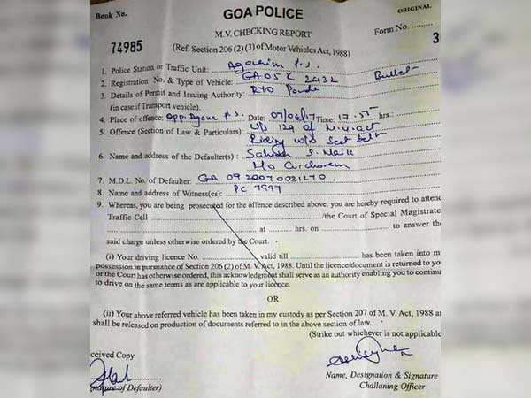 OMG- रॉयल इनफील्ड सवार का Seatbelt के लिए कटा 