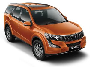 वीडियो में देखिए कैसे 2 गाड़ियों की टक्कर में 3 की हो गई मौत?