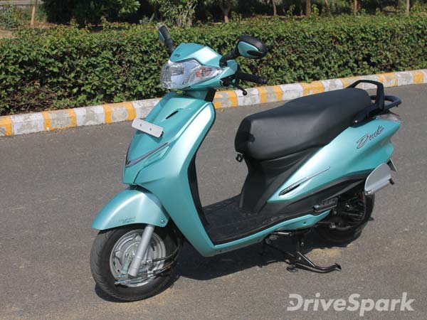 हरियाणा की महिला पुलिसकर्मियों को गिफ्ट मिले 100 हीरो ड्यूट स्कूटर