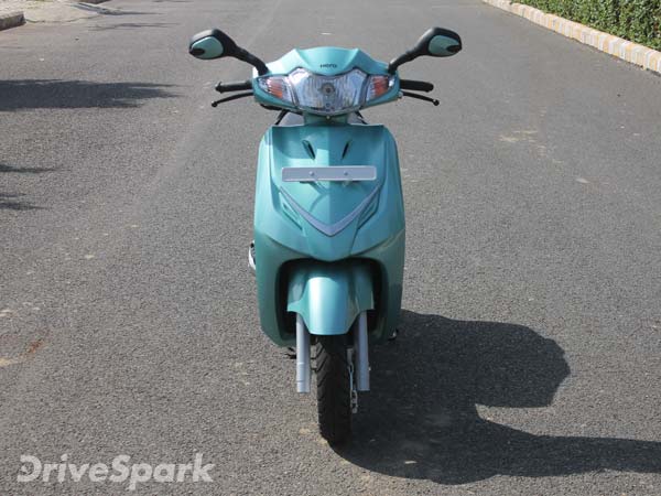 हरियाणा की महिला पुलिसकर्मियों को गिफ्ट मिले 100 हीरो ड्यूट स्कूटर