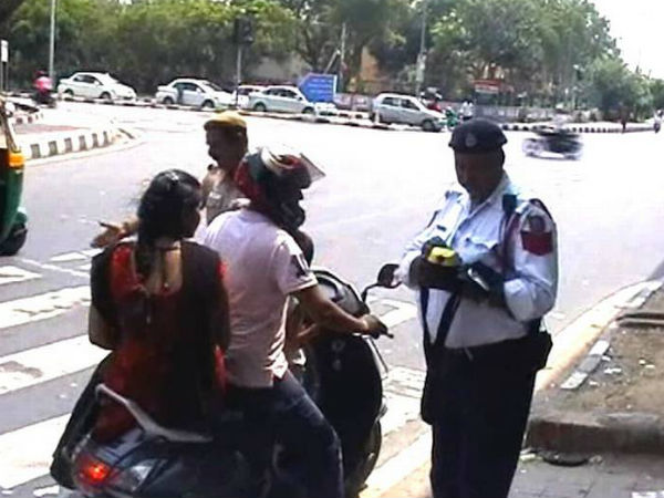 कोई धंधा नहीं फिर भी 7.5 करोड़ रुपए कमाती है दिल्ली की ट्रैफिक पुलिस