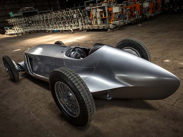 माडर्न स्पोर्ट कारों का सबसे उत्कृष्ट उदाहरण होगा इन्फिनिटी प्रोटोटाइप 9