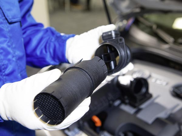 फोक्सवैगन का 3.23 लाख कारों को रिकॉल, एनजीटी को दिया रोडमैप