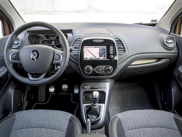 ये है इंडिया बाउंड रेनो कैप्चर, 4WD से लैस होने की है उम्मीद