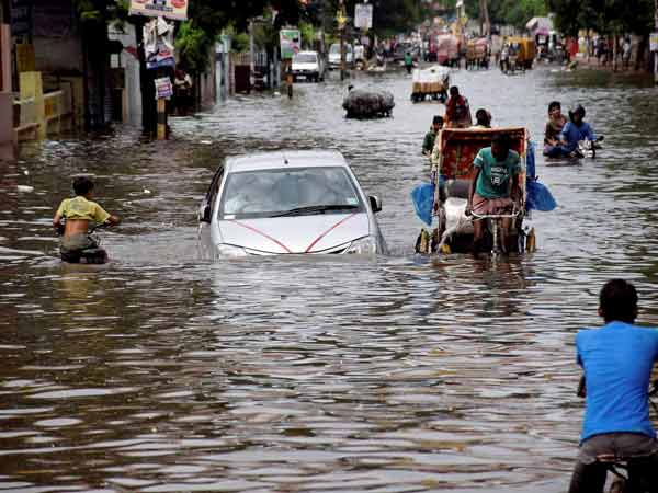 मुंबई बाढ़ से प्राभिवत कारों के लिए आगे आया हुंडई, दे रही है यह विशेष पैकेज