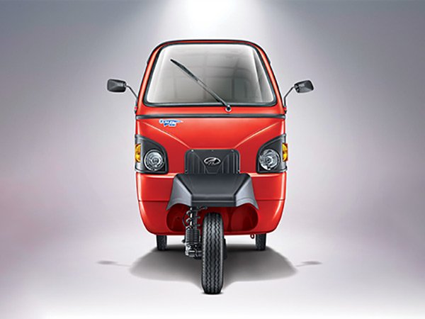 महिन्द्रा ई-अल्फा मिनी इलेक्ट्रिक रिक्शा लॉन्च, कीमत 1.12 लाख रुपए महिन्द्रा ई-अल्फा मिनी इलेक्ट्रिक रिक्शा लॉन्च, कीमत 1.12 लाख रुपए