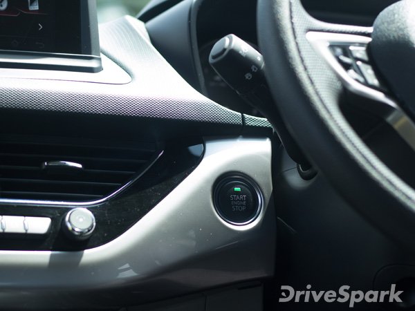 टाटा नेक्सन एक्सज़ + +