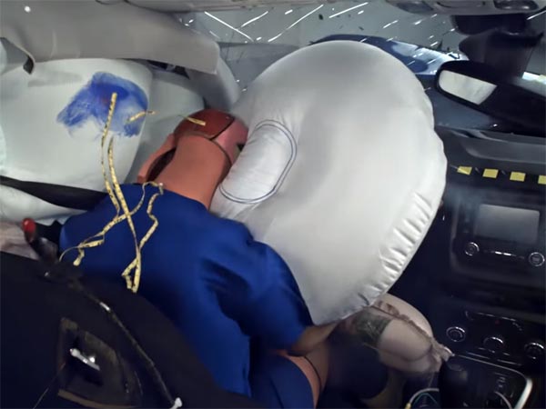 सबसे सुरक्षित और सस्ती एसयूवी है जीप कम्पास, जानिए कैसे?