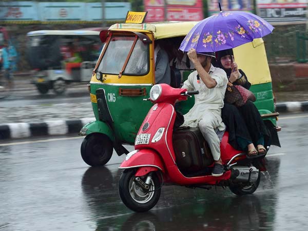 अब इस राज्य में बाइक पर दूसरी सवारी बैठाना होगा गुनाह, सरकार कर रही है तैयारी अब इस राज्य में बाइक पर दूसरी सवारी बैठाना होगा गुनाह, सरकार कर रही है तैयारी