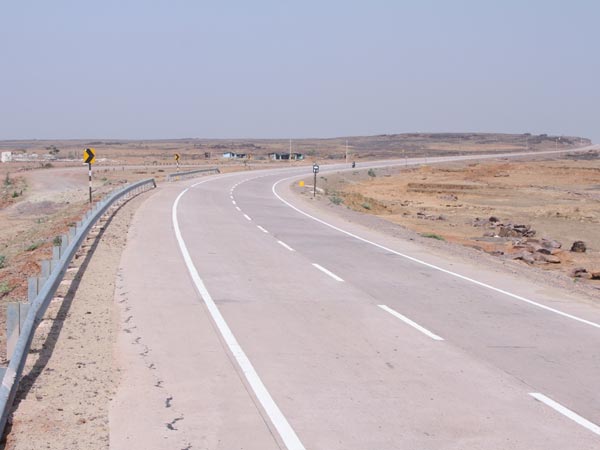 मध्य प्रदेश की सड़कें अमेरिका जैसी, दावे में कितना दम, आइए जानते हैं... मध्य प्रदेश की सड़कें अमेरिका जैसी, दावे में कितना दम, आइए जानते हैं...