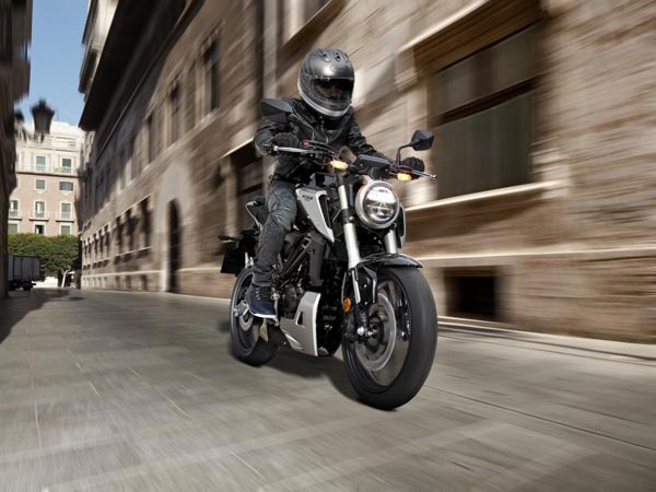 इन ढ़ेर सारी विशेषताओं से लैस होगी नई होंडा सीबीआर125आर इन ढ़ेर सारी विशेषताओं से लैस होगी नई होंडा सीबीआर125आर