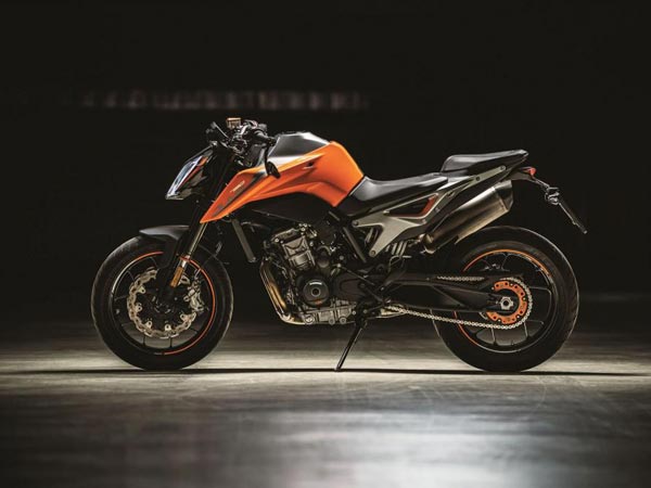 ईआईसीएमए में दिखी केटीएम ड्यूक, क्या भारत में होगी लॉन्च? आइए जानते हैं...