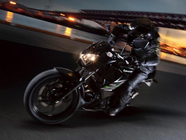 ऑटोमोबाइल इंडस्ट्री पर 28% जीएसटी रहेगी बरकरार, जानिए ऑटो दिग्गज ने क्या कहा?